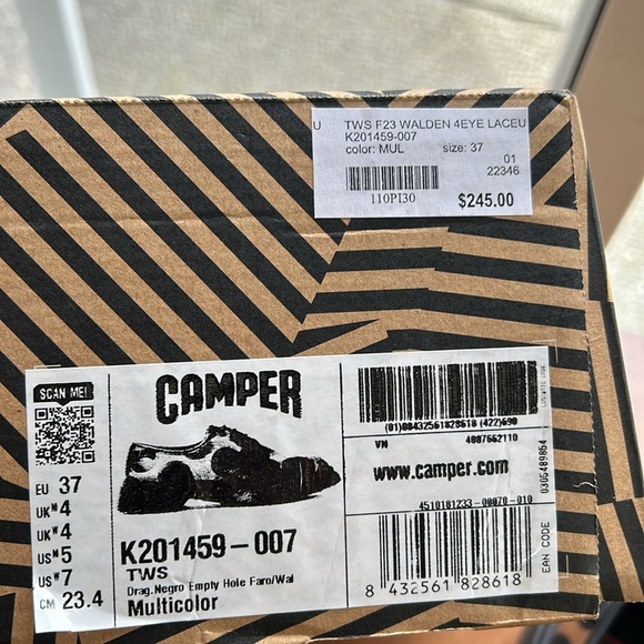 BNIB Cmper Twins - Picture 3 of 6